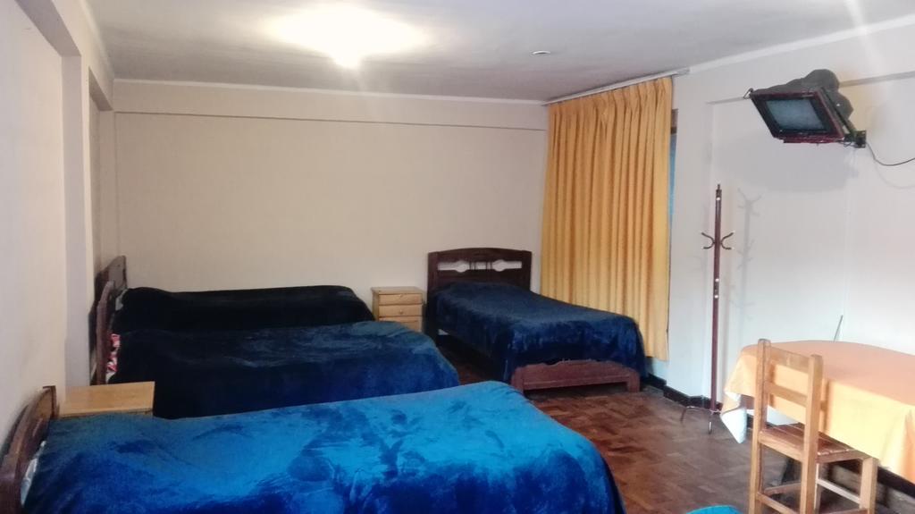 Hostal Isidoros - Terminal De Buses La Paz Dış mekan fotoğraf