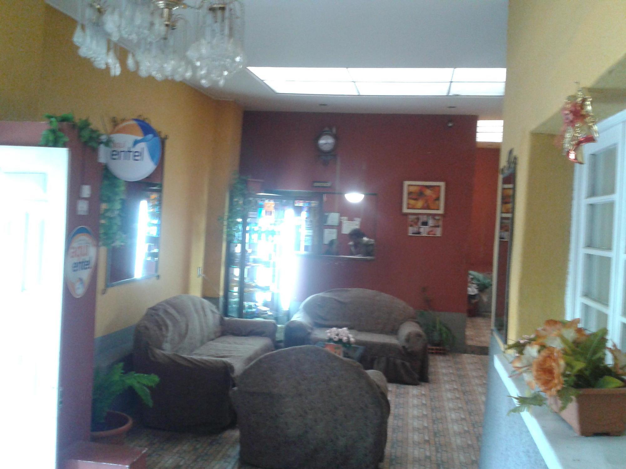 Hostal Isidoros - Terminal De Buses La Paz Dış mekan fotoğraf